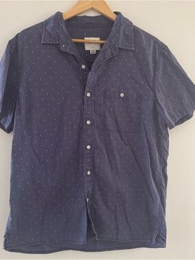 American Eagle Outfitters Navy Short-Sleeve Button-Down with Micro Dot Print